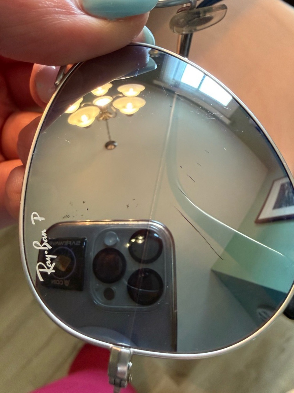Ray-Ban Aviator Classic Sunglasses RB3025 - Silver Frame, Mirror Lenses - Picture 3 of 8
